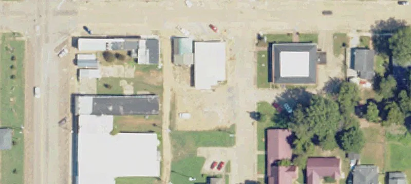 304 2nd Ave