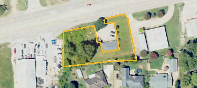 813 Hwy 82nd W