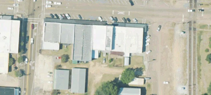 811 Robb St