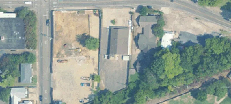 402 University Dr