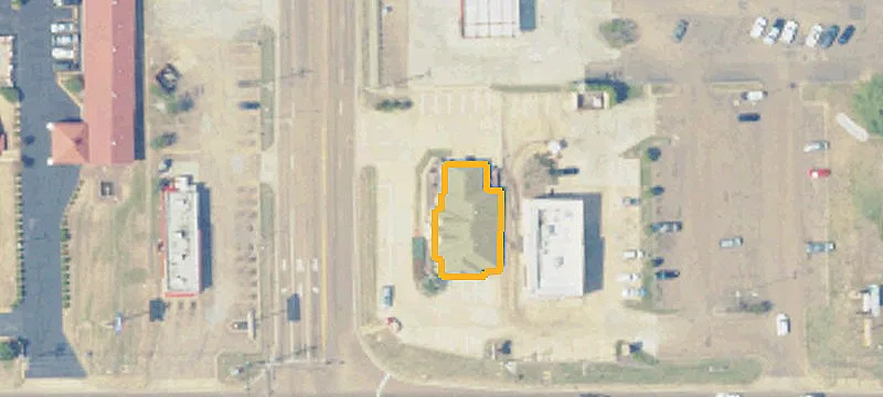703 Hwy 6th E
