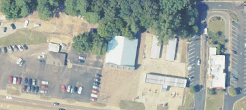 635 Hwy 6th E