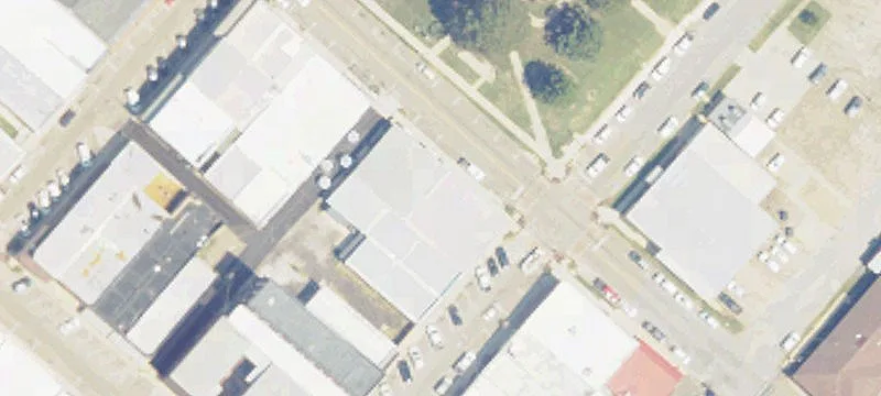 100 College St
