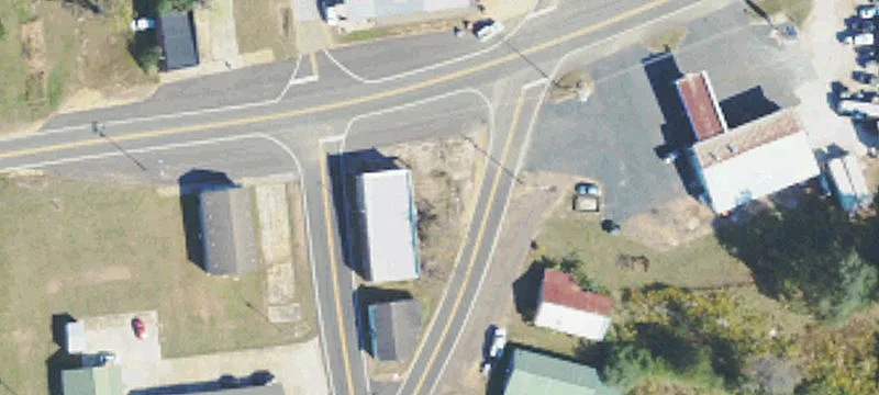 Smithville, MS 38870