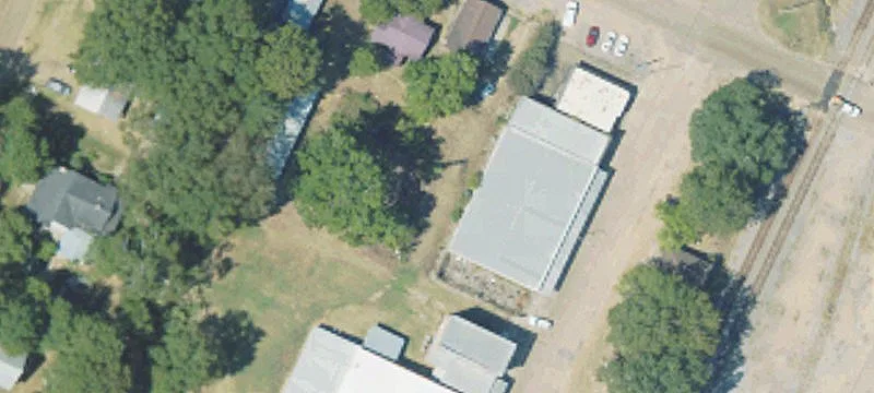106 Railroad St