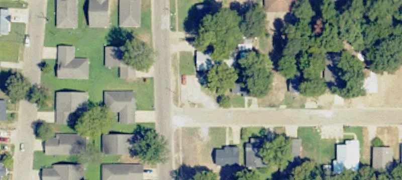 711 Chrisman Ave