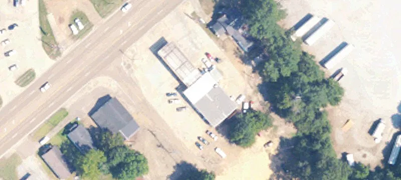 1225 Lakeview Dr