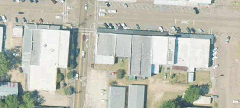 805 Robb St