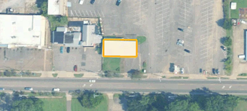 305 Hwy 82nd E