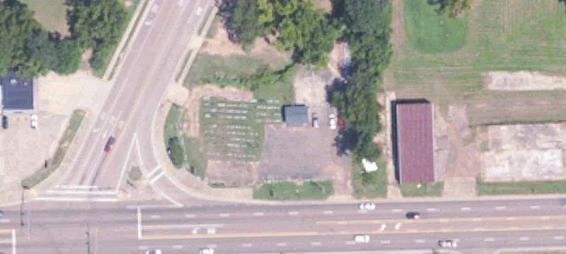 304 Hwy 12th E