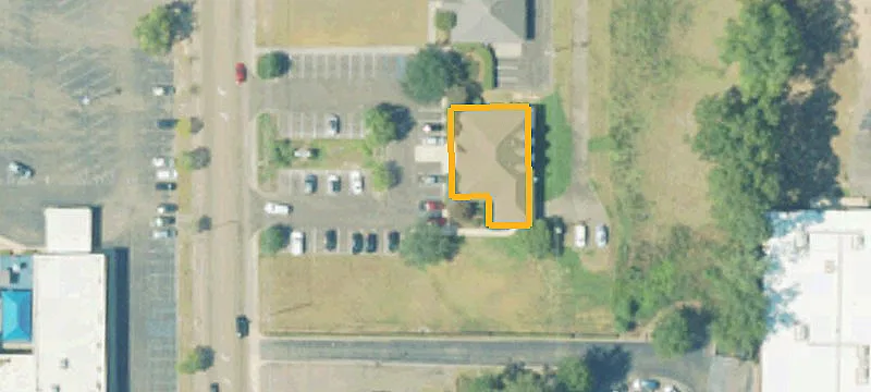 136 Marion Ave