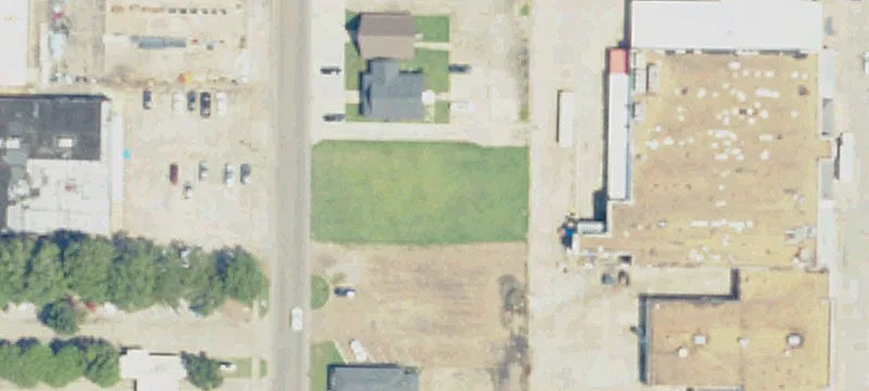 210 Chrisman Ave