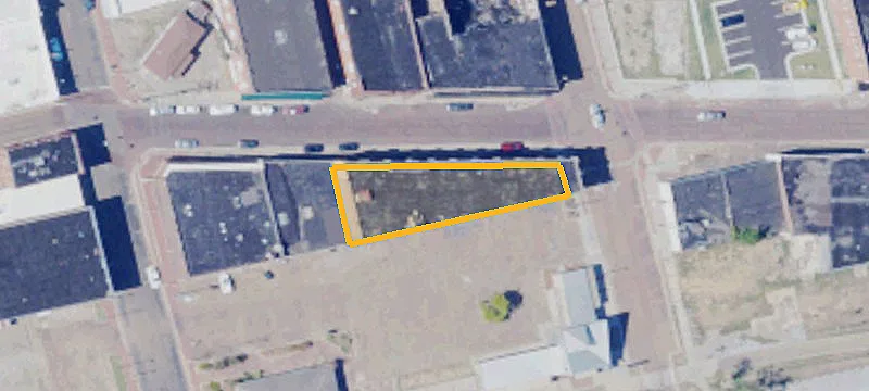 600 Main St