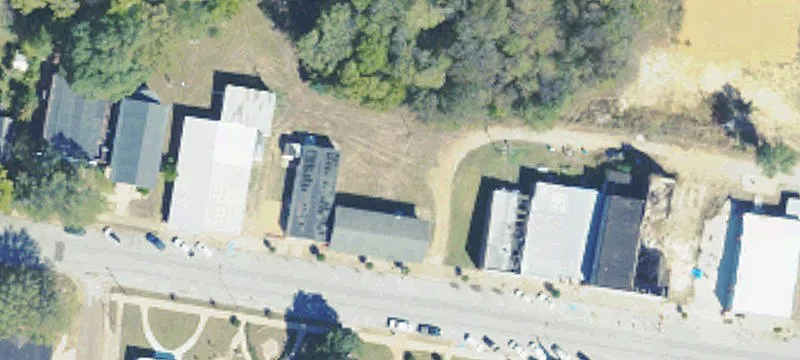 320 Main St