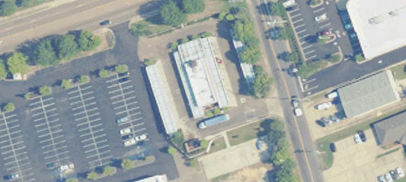 2000 Jackson W Ave
