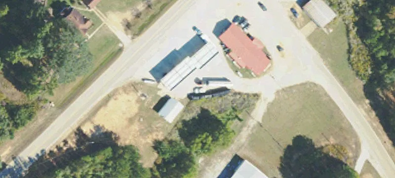 1637 Hwy 30th E