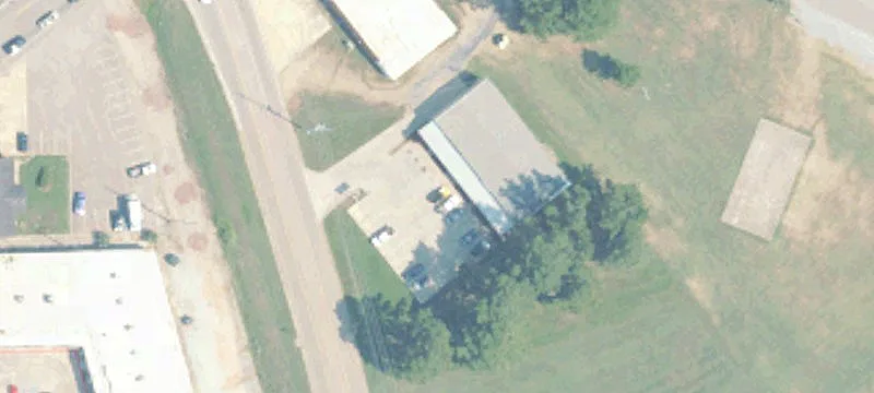 1920 Bluecutt Rd