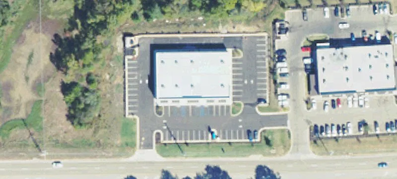3558 Main St