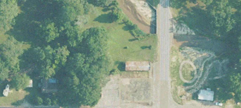 205 Oak St