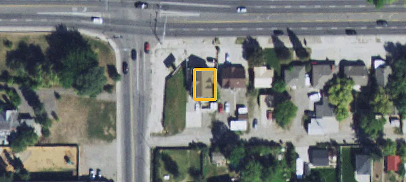 746 Grand Ave