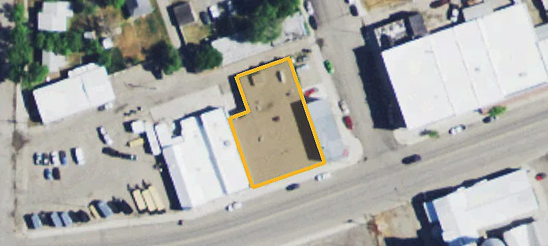 305 Main St
