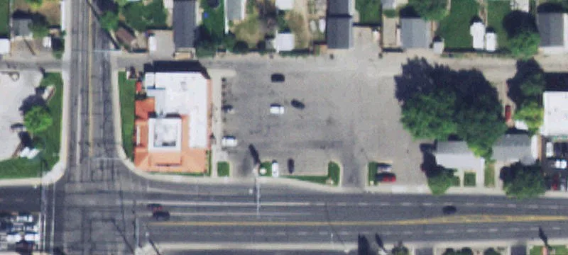 2349 Grand Ave