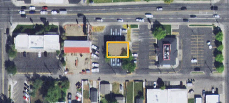 1628 Grand Ave