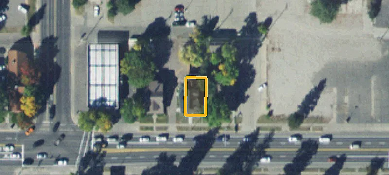607 Main St