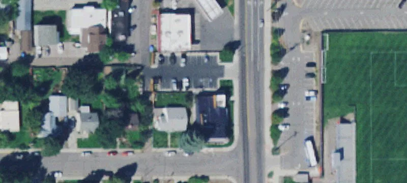 2413 Higgins Ave