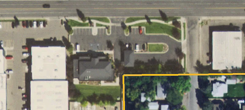 952 Central Ave