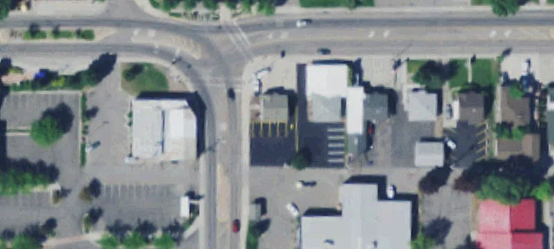 1739 Ss W Ave