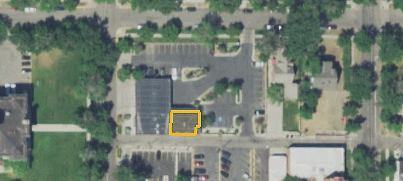 211 5th N St