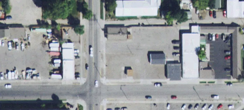 109 5th W St