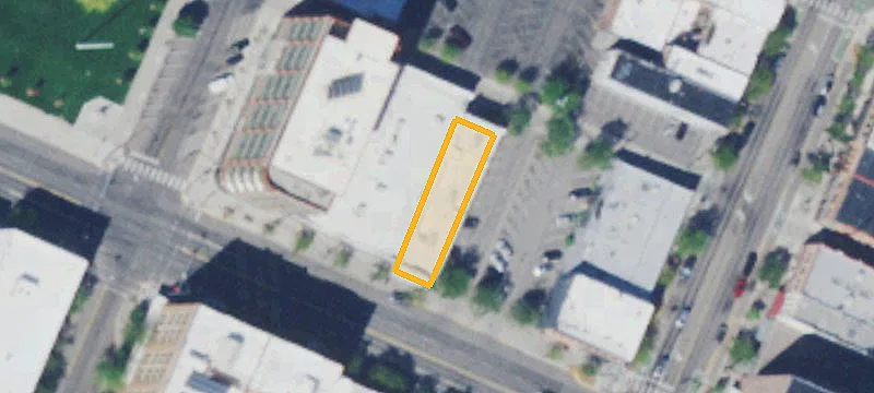 120 Broadway St