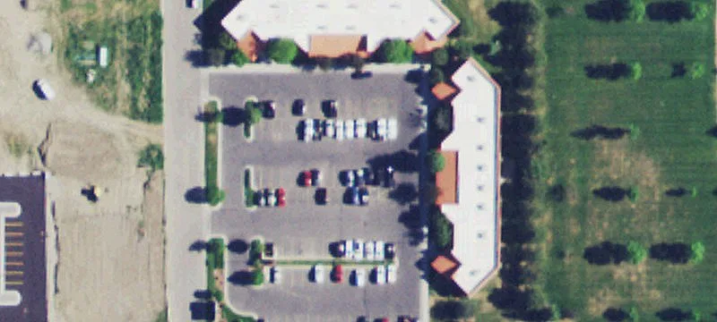 3737 Grand Ave