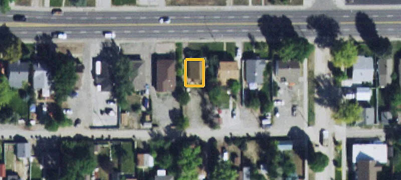 216 Grand Ave
