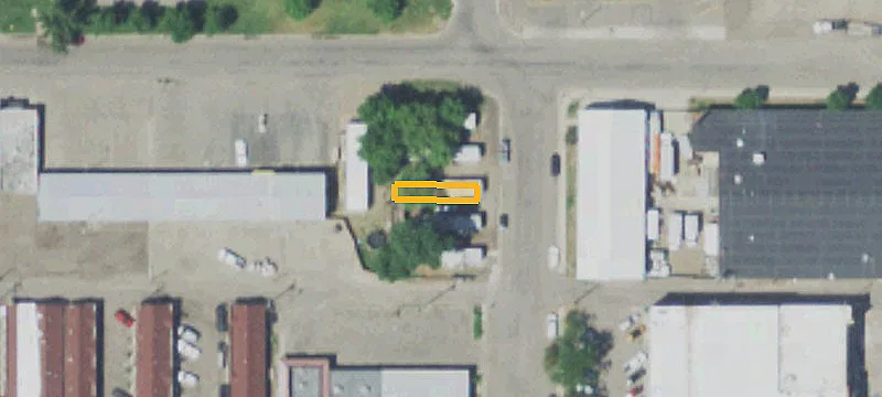 12 7th NW St