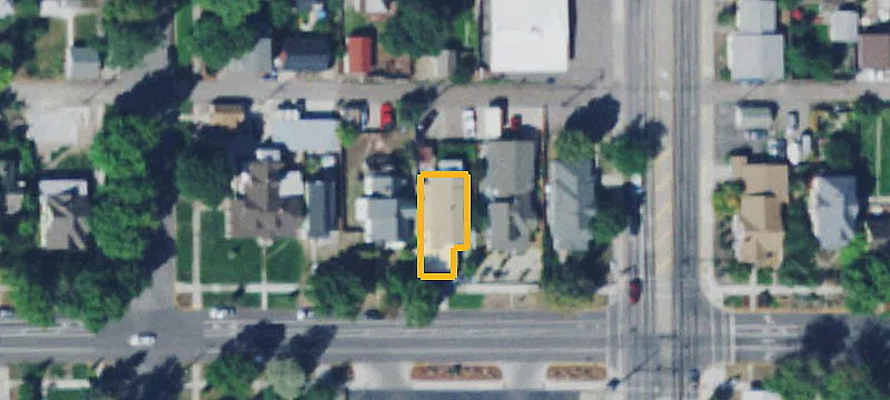 520 5th W St