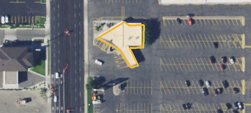 1325 Main St