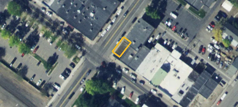 9 Main St