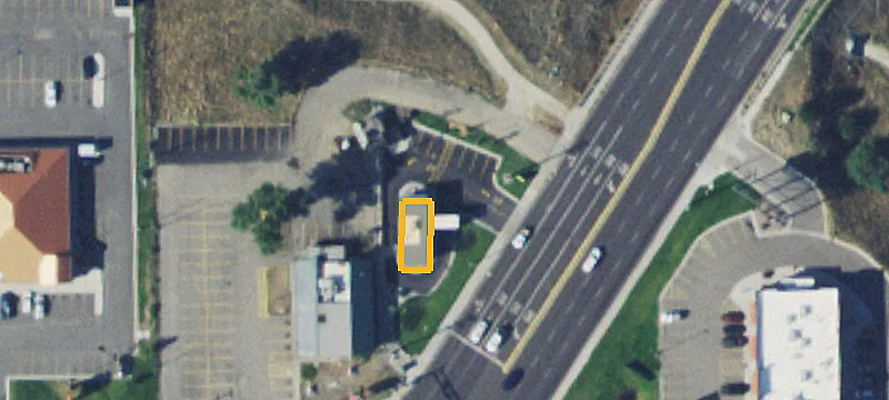 320 Main St
