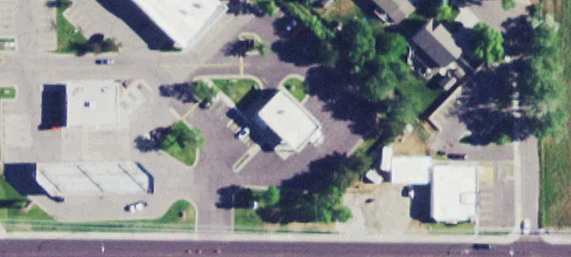 2955 Grand Ave