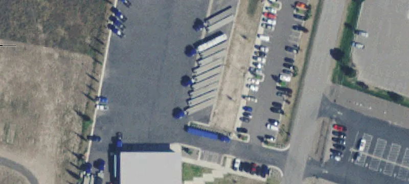 6681 Commercial Ln