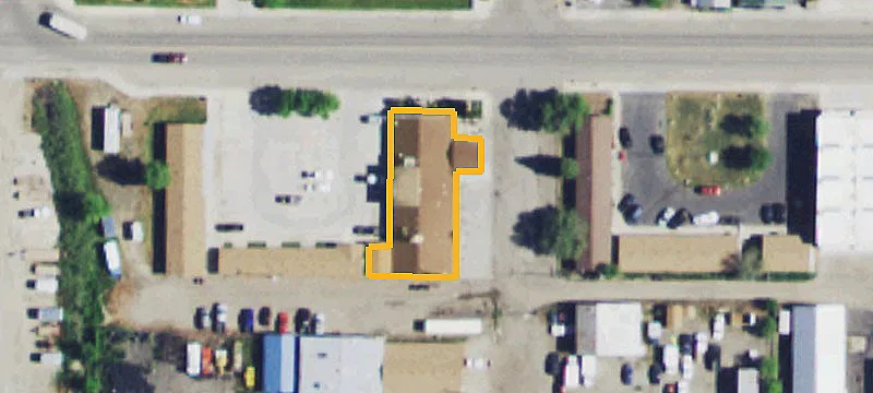 704 Main St
