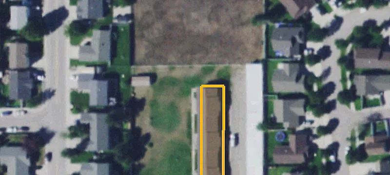 5470 Farm Ln