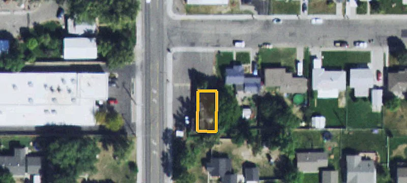 345 Calhoun Ln