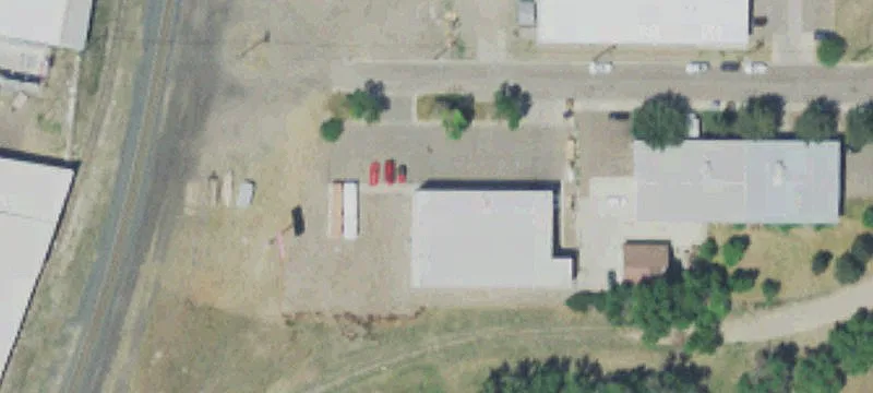 100 Commercial Ave