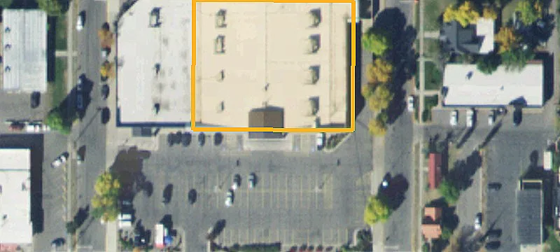 901 Main St
