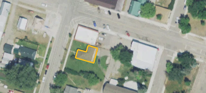 16 Central W Ave