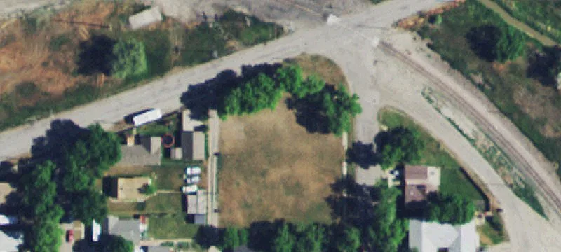 102 Woodland Ave
